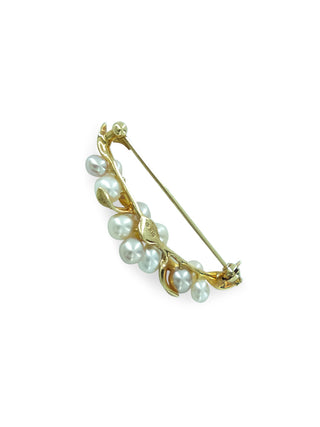 Pearls Floral Brooch