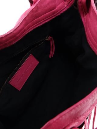 Classic Velo Shoulder Bag