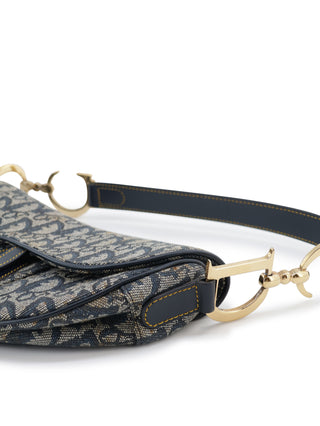 Oblique Saddle Shoulder Bag