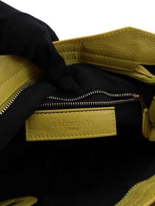 Classic Town Shoulder Bag