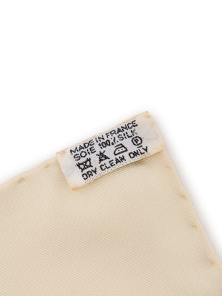 Carré 90 La Magie Scarf