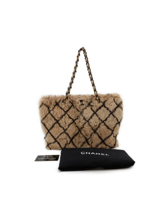 Matelasse Lapin Shoulder Bag