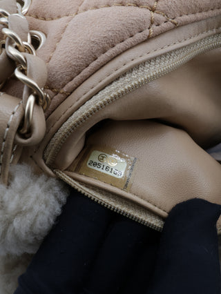 Pearl Mouton Embroidery Chain Shoulder Bag