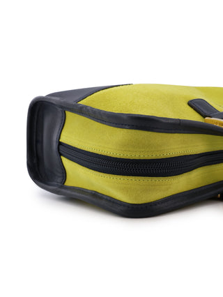 Amazona 35 East West Shoulder Bag