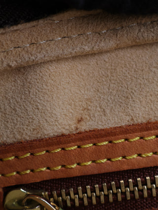 Looping MM Shoulder Bag