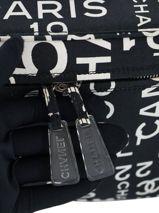 Bisea Two-Way Vanity Bag