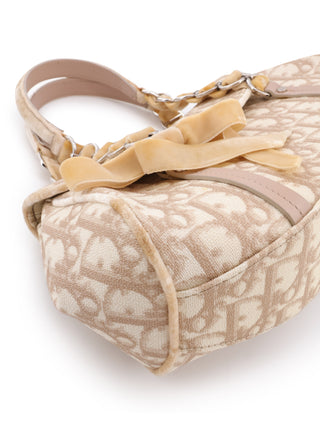 Romantique Trotter Shoulder Bag