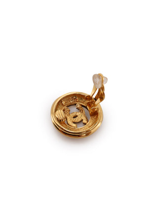 Ribbed CC Logo Clip-On Earrings