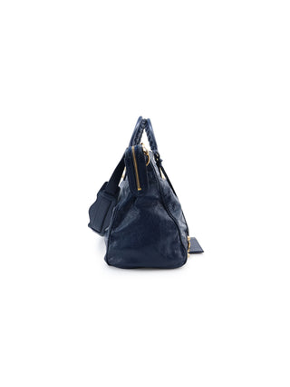 Classic Velo Shoulder Bag