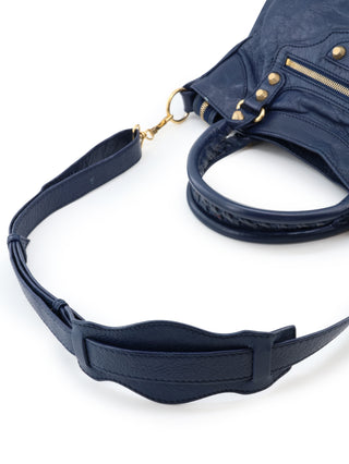Classic Velo Shoulder Bag