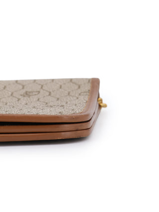 Honeycomb Oval Logo Chain Shoulder Bag