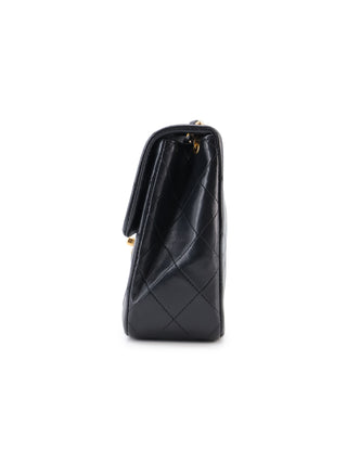 Classic Flap 20 Shoulder Bag