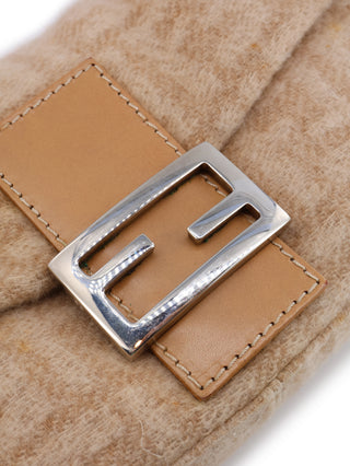 Zucca Baguette Knit Shoulder Bag