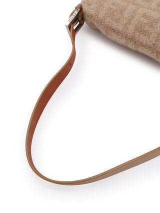 Zucca Baguette Knit Shoulder Bag