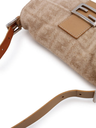 Zucca Baguette Knit Shoulder Bag